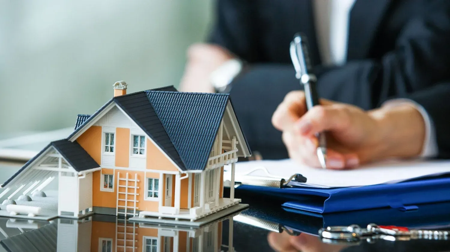 Common Legal Questions from Real Estate Agents in Switzerland